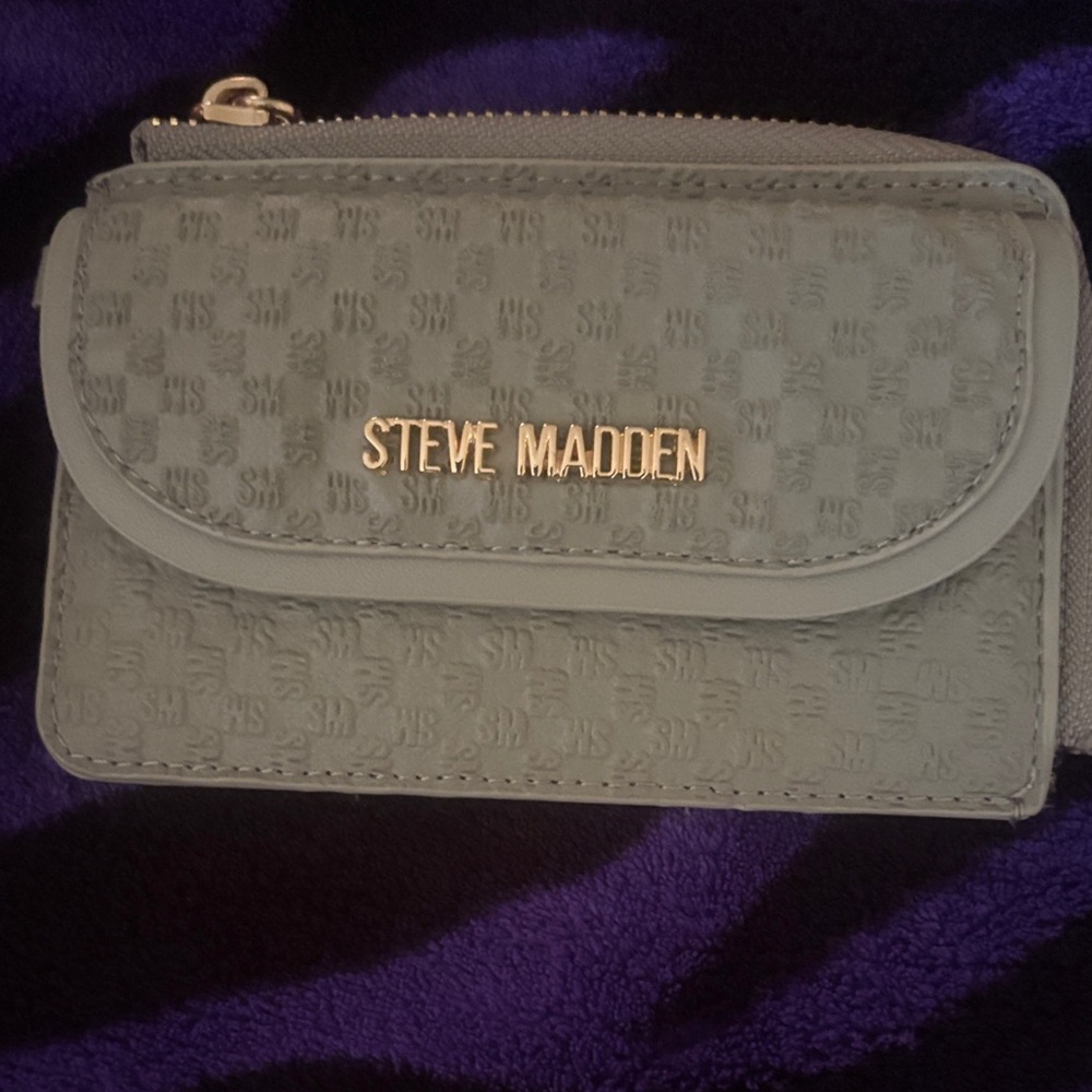 Steve Madden Olive Card Holder